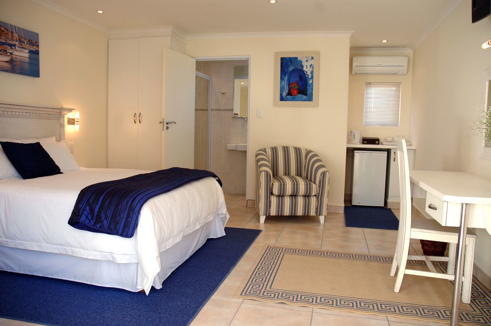Santorini Guesthouse East London Esterno foto